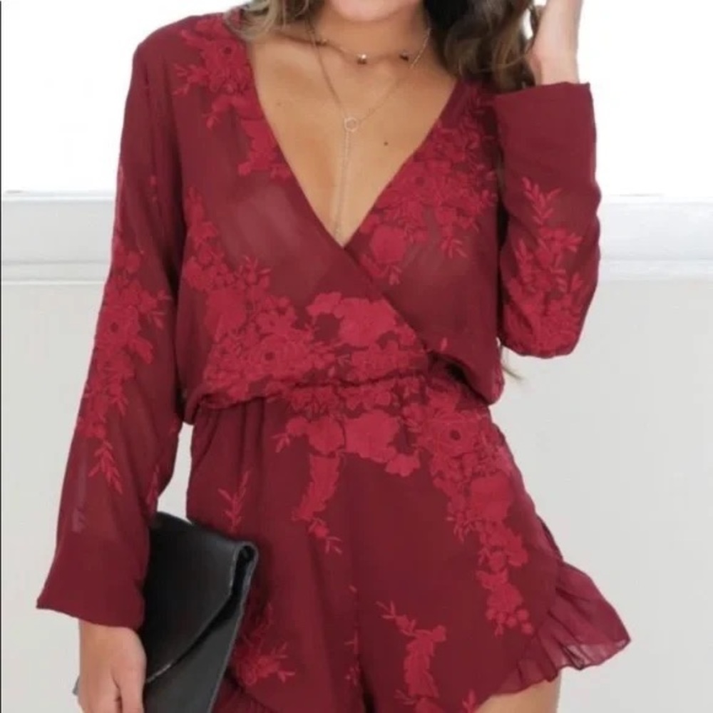 NWT showpo no filter play suit in wine lace rare romper sheer long sleeve small - Picture 2 of 16